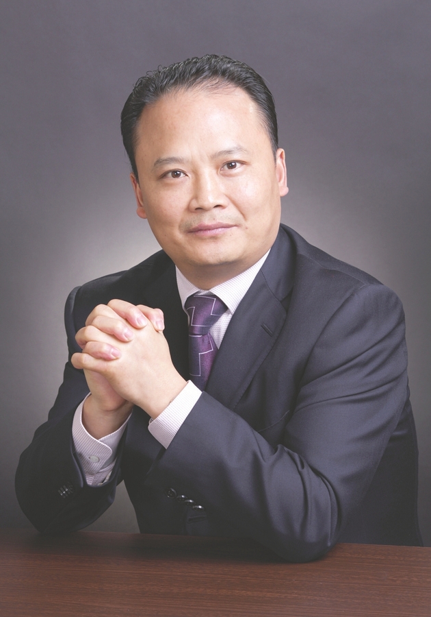 通威集團(tuán)董事局主席劉漢元:下更大決心推動光伏新能源發(fā)展