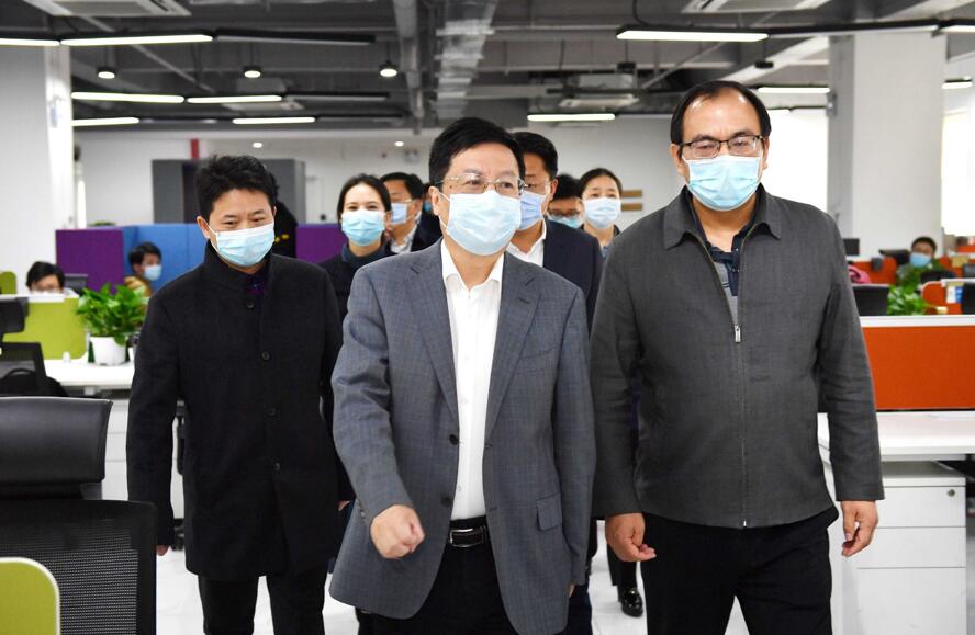 湖南省委常委、長沙市委書記胡衡華到大唐先一科技公司調(diào)研