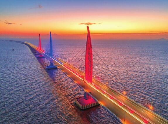 南方電網公司釋放改革能量 為“六穩(wěn)”“六?！痹鰟恿? width=