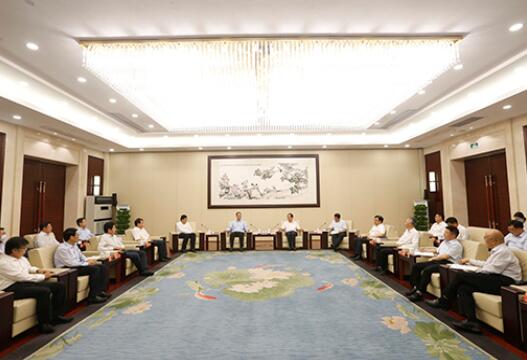 國(guó)家電網(wǎng)董事長(zhǎng)毛偉明與浙江省委書記車俊、省長(zhǎng)袁家軍會(huì)談