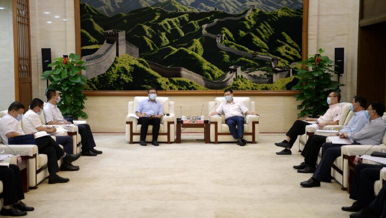 寇偉會見哈電集團(tuán)黨委副書記、總經(jīng)理吳偉章