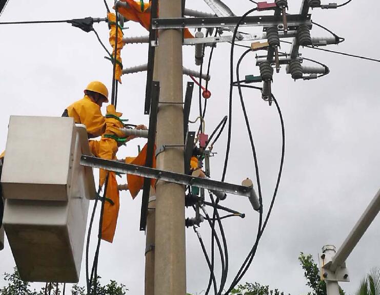 海南陵水供電局超常規(guī)舉措開展旁路不停電作業(yè)，提升居民電力獲得感