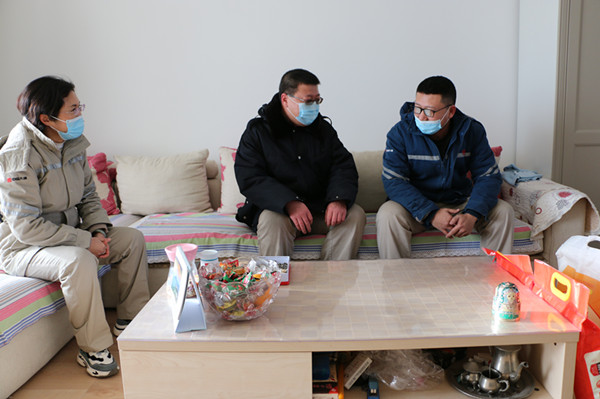 大唐長山熱電廠開展春節(jié)期間關心關愛勞動模范活動