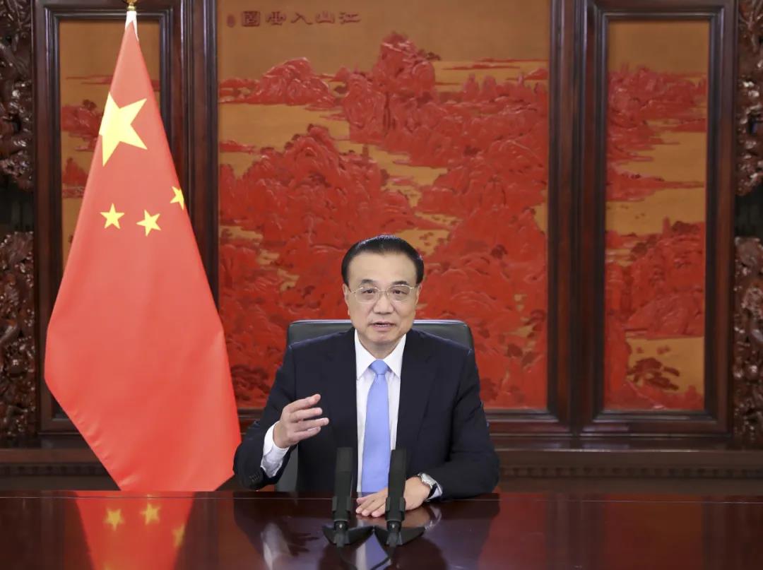 李克強(qiáng)談能源發(fā)展：一手做“減法”，一手做“加法”