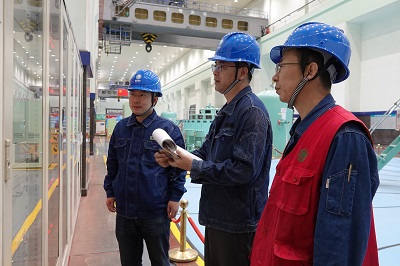 國(guó)網(wǎng)劉家峽水電廠節(jié)日保電，我在光明源頭堅(jiān)守