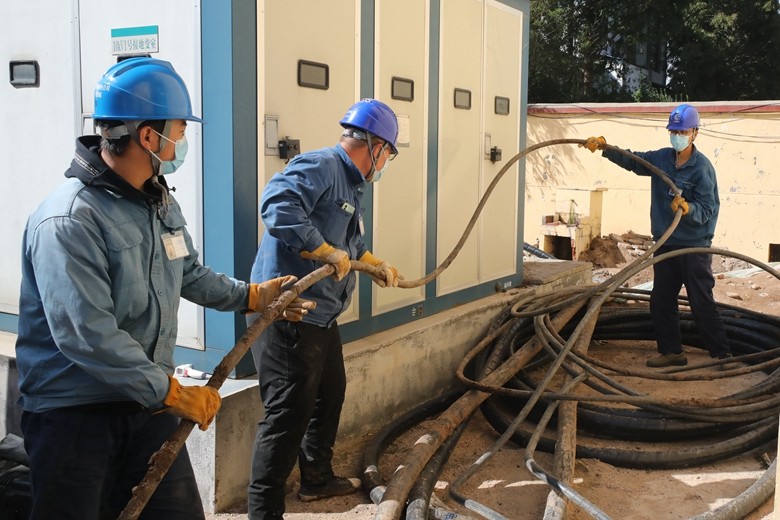 國(guó)網(wǎng)諸城市供電公司:扎實(shí)開展秋檢工作 確保電網(wǎng)穩(wěn)定運(yùn)行