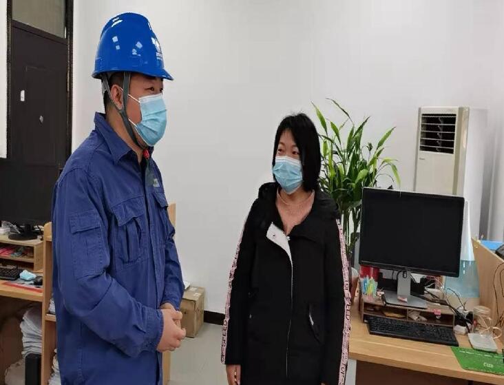 國網(wǎng)城固供電公司：走訪小微企業(yè)，當(dāng)好“電管家”