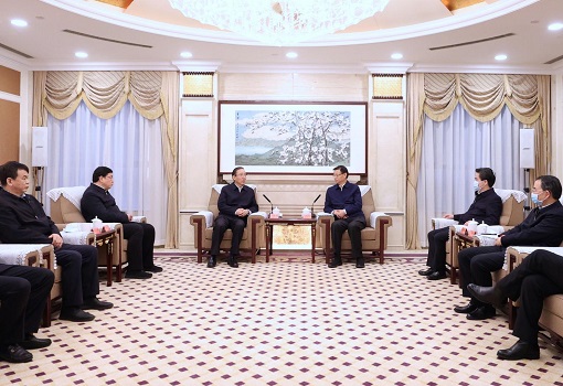 國家電網(wǎng)董事長辛保安、總經(jīng)理張智剛與江蘇省省長許昆林舉行會(huì)談