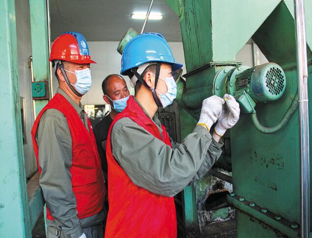 湖北咸寧供電公司:強(qiáng)化責(zé)任擔(dān)當(dāng) 建功提質(zhì)增效