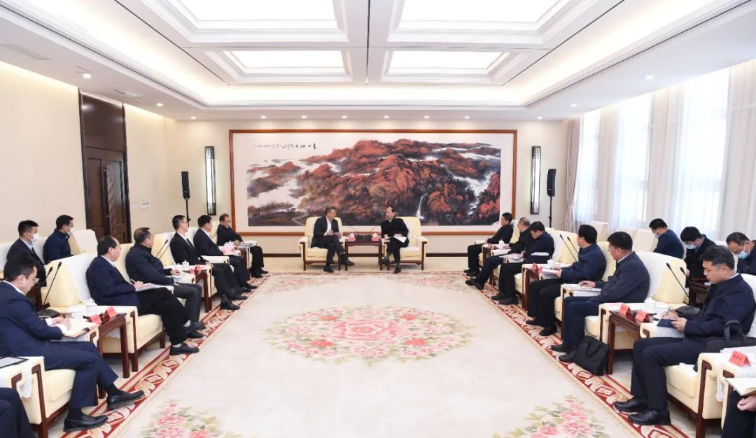 錢智民、江毅拜會內(nèi)蒙古自治區(qū)黨委書記、人大常委會主任石泰峰