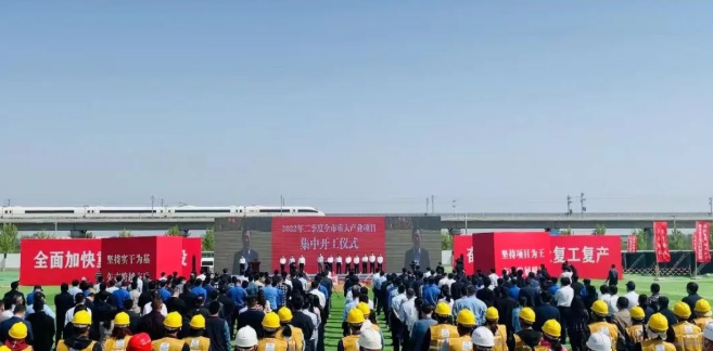 東方日升、晶科、阿特斯同時擴產(chǎn)！