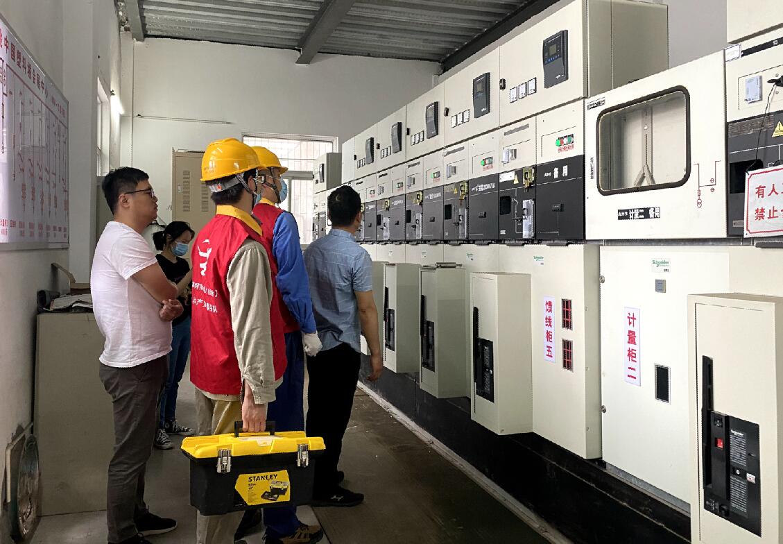 國(guó)網(wǎng)余姚市供電公司: “紅船”助力塑博會(huì)再起航 主動(dòng)服務(wù)穩(wěn)定塑料經(jīng)濟(jì)