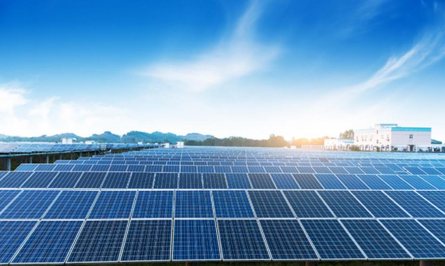 提高利用效率，優(yōu)化資源配置，光伏助力工業(yè)領(lǐng)域碳減排
