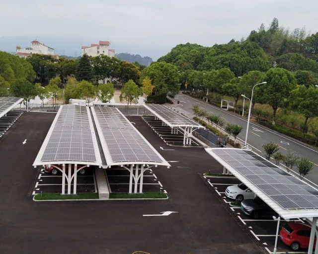 光儲充一體化停車場，實現(xiàn)零碳出行新風尚