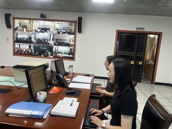 國慶我在崗,服務(wù)不打烊