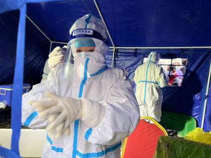 黨旗在漠南一線飄揚(yáng)，先鋒在北疆一線堅守