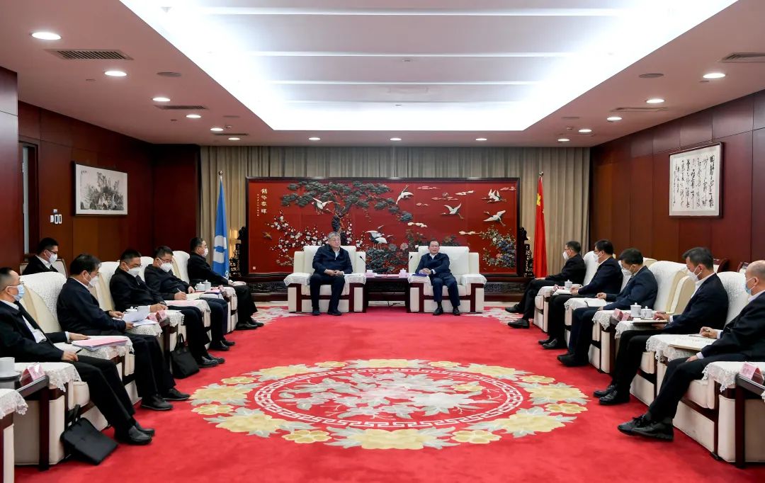 中國華電黨組書記、董事長江毅會見國家能源集團黨組書記、董事長劉國躍