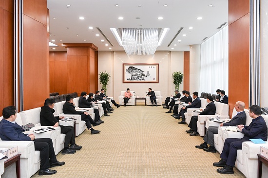 華能集團總經(jīng)理、黨組副書記鄧建玲會見常州市市長盛蕾