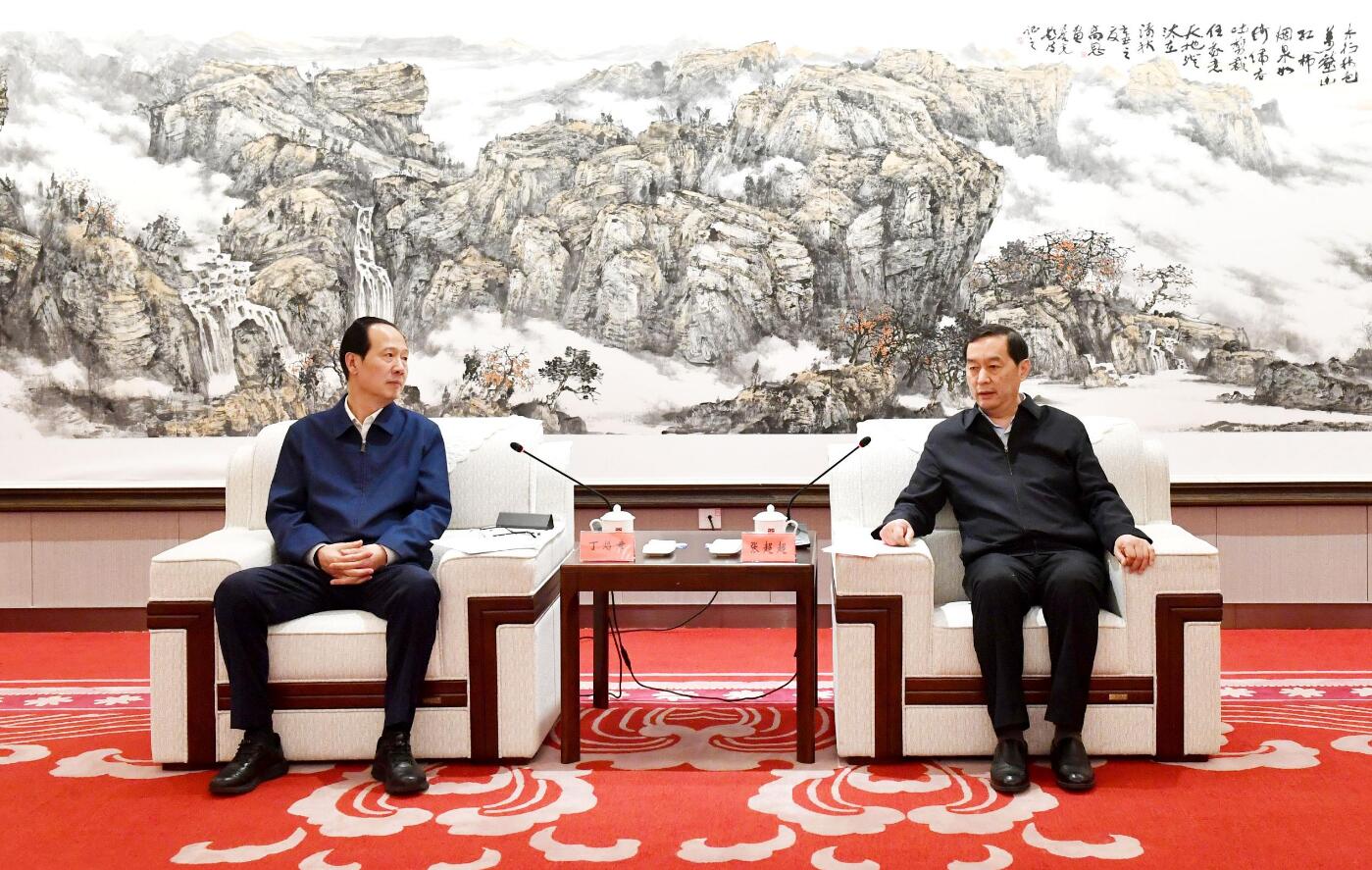 中國(guó)電建黨委書記、董事長(zhǎng)丁焰章與河北省委常委、石家莊市委書記張超超會(huì)談