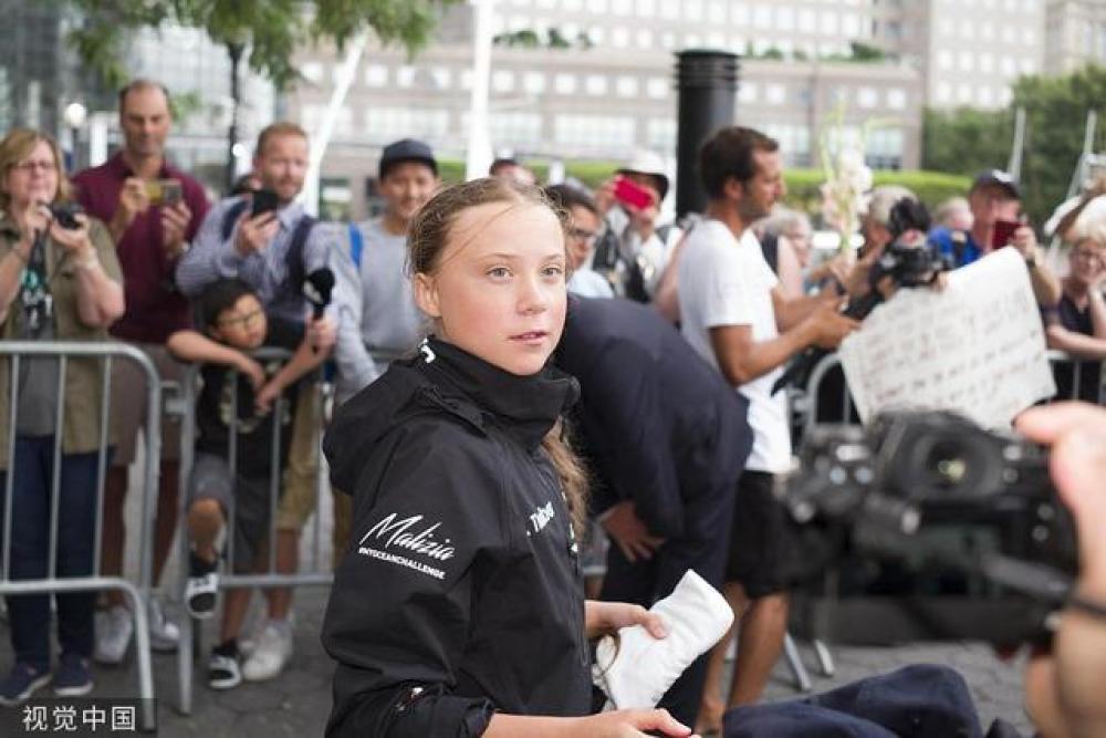 瑞典“環(huán)保少女”堵門挪威能源部，抗議在牧民土地建風力渦輪機