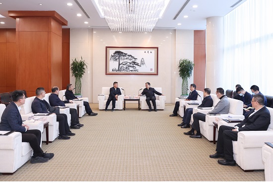 鄧建玲會見福建省政協(xié)副主席、漳州市委書記張國旺