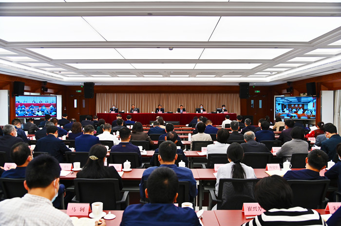 國家能源局召開學(xué)習(xí)貫徹習(xí)近平新時(shí)代中國特色社會(huì)主義思想主題教育動(dòng)員部署會(huì)