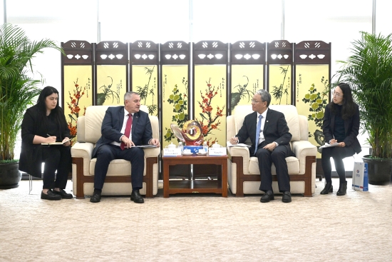 中國電建黨委副書記、總經(jīng)理王斌與波黑塞族共和國總理拉多萬·維什科維奇會(huì)談