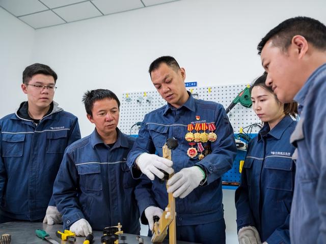 貴州都勻供電局:“草根”創(chuàng)新有了“五步”支撐