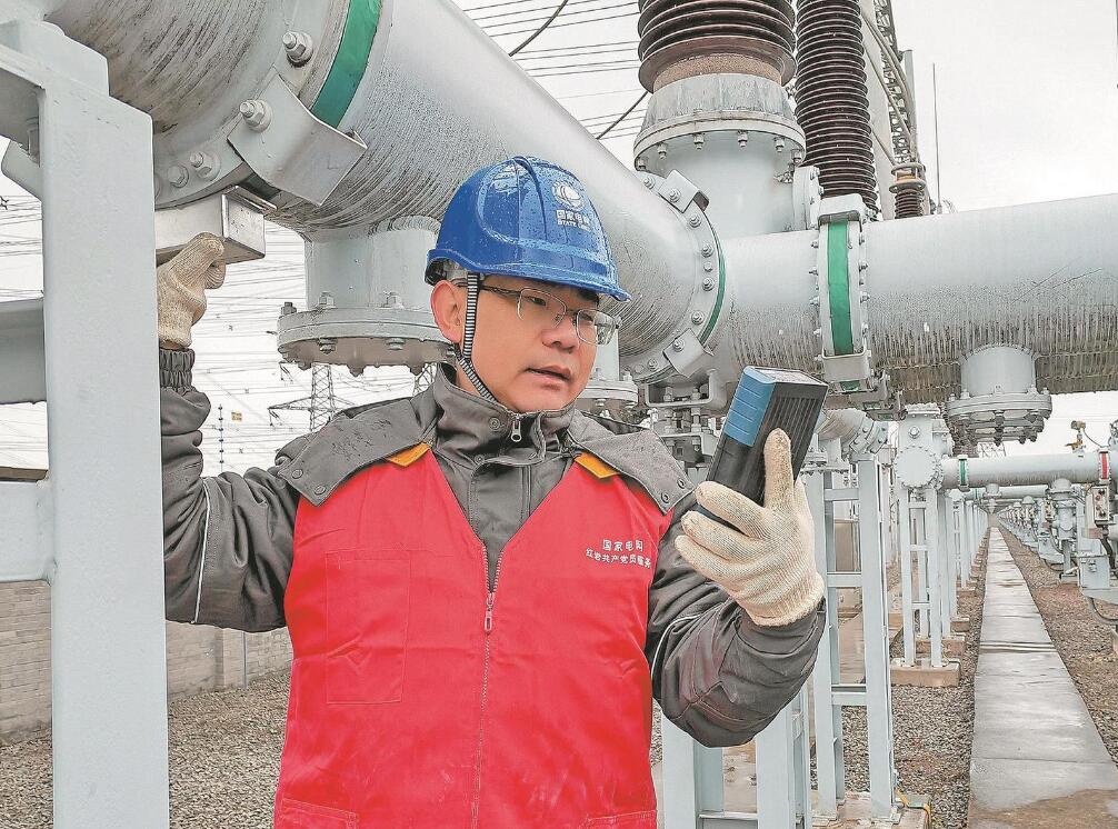 國網(wǎng)工匠鄧旭東:從電氣試驗一線走出來的技能大師