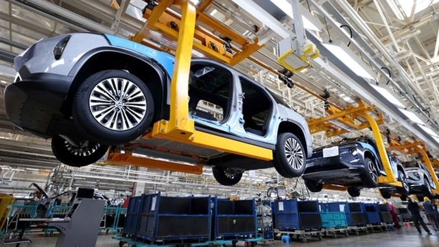 新能源汽車“賽道”，我國技術(shù)全面“超車”要多久?