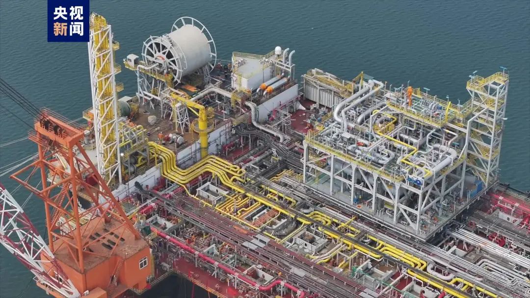 全球首艘!“海上石油加工廠”,交付了!