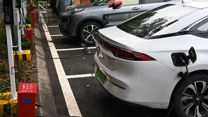 一級(jí)市場(chǎng)擁擠、二級(jí)市場(chǎng)遇冷，新能源賽道的下一個(gè)爆點(diǎn)在哪里？