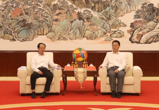 中國電建黨委書記、董事長丁焰章拜會廣西壯族自治區(qū)黨委書記劉寧、自治區(qū)主席藍(lán)天立