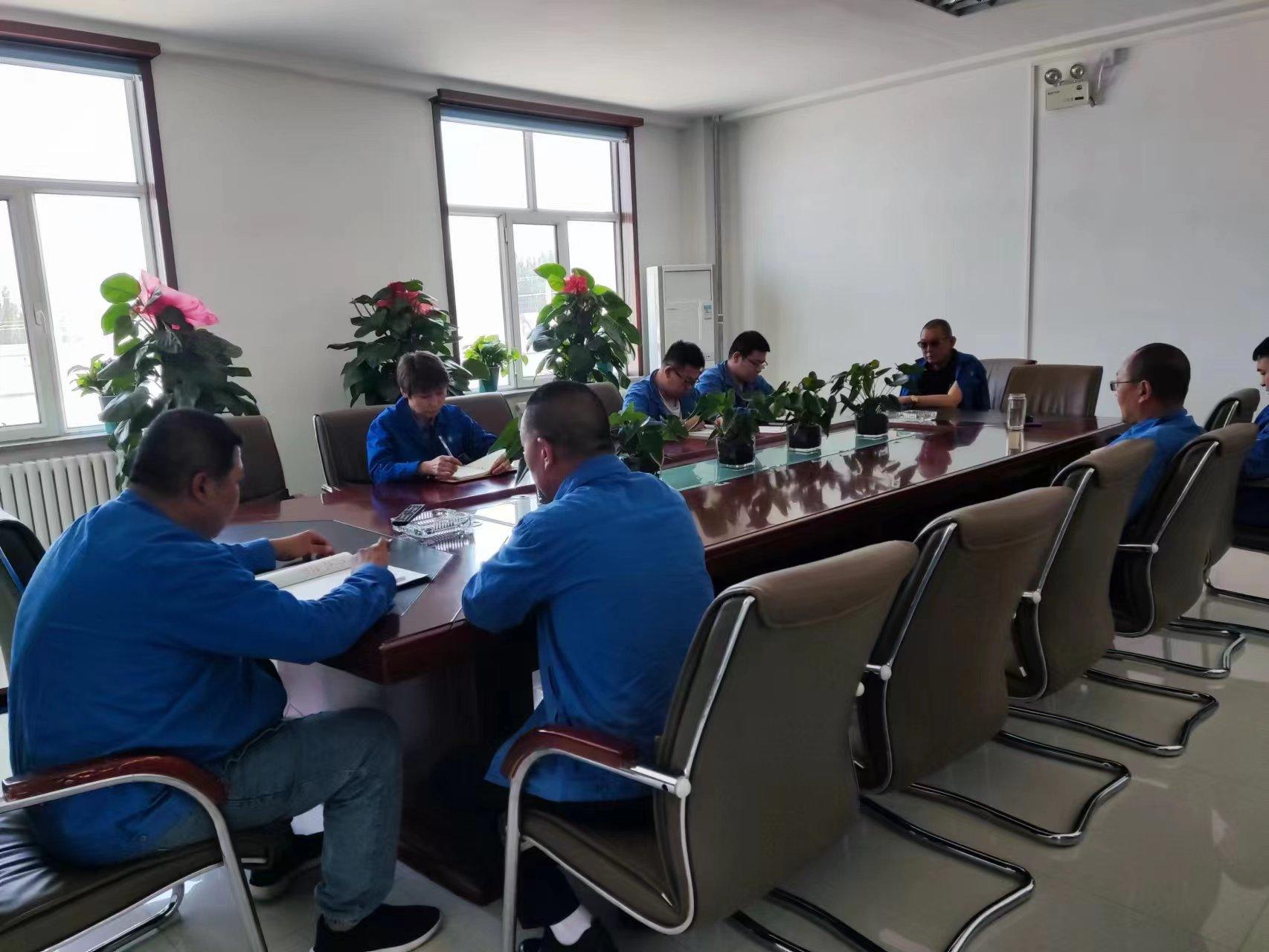 烏海市千里山供電公司：節(jié)前糾“四風(fēng)”，廉潔過“端午”