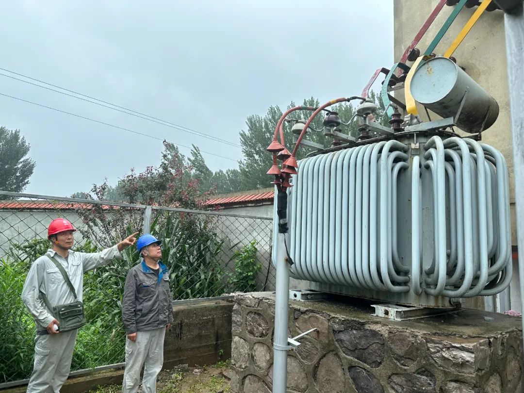 國網(wǎng)玉田縣供電公司：迎戰(zhàn)“杜蘇芮”，筑牢供電保障“堤壩”