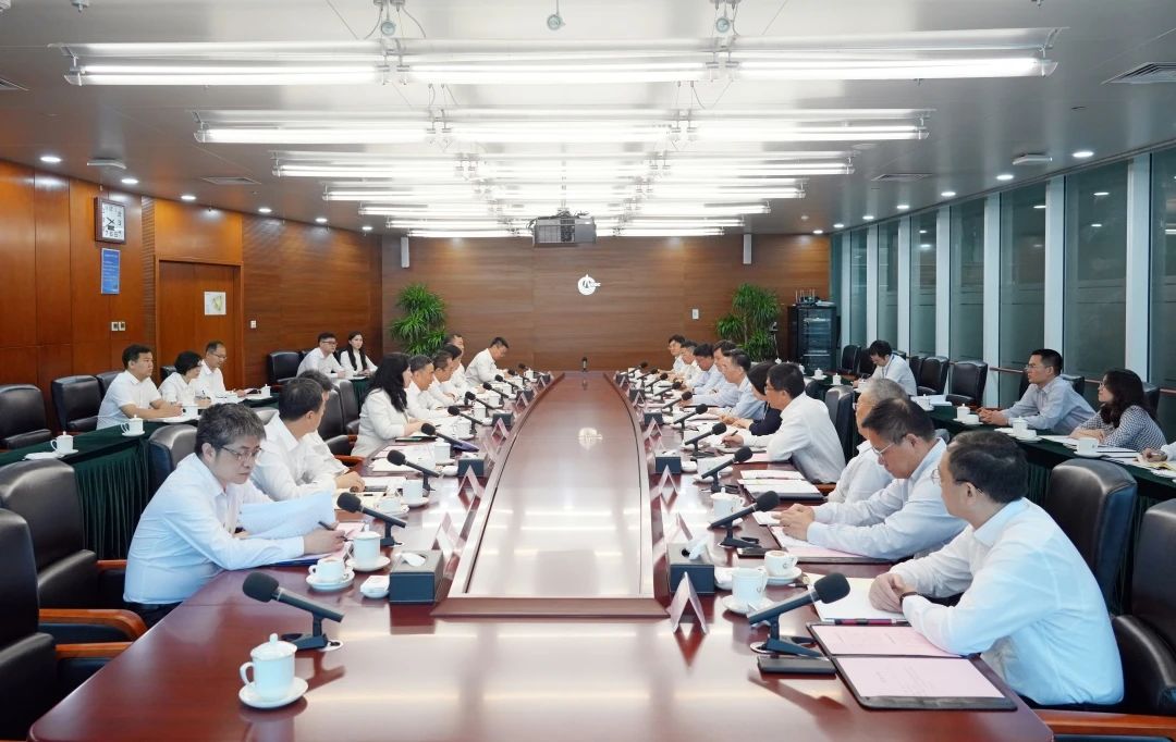 中國(guó)能建黨委書(shū)記、董事長(zhǎng)宋海良與中國(guó)海油黨組書(shū)記、董事長(zhǎng)汪東進(jìn)會(huì)談