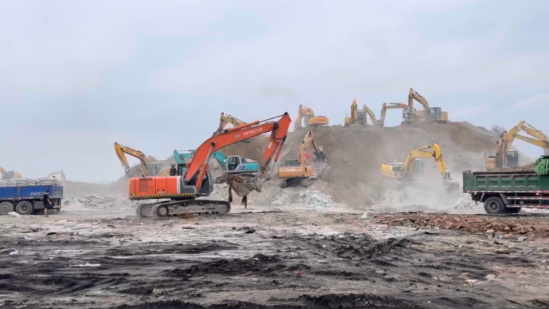 【防汛救災(zāi) 央企行動(dòng)】爭分奪秒加固堤壩，中建集團(tuán)馳援天津防汛抗洪一線