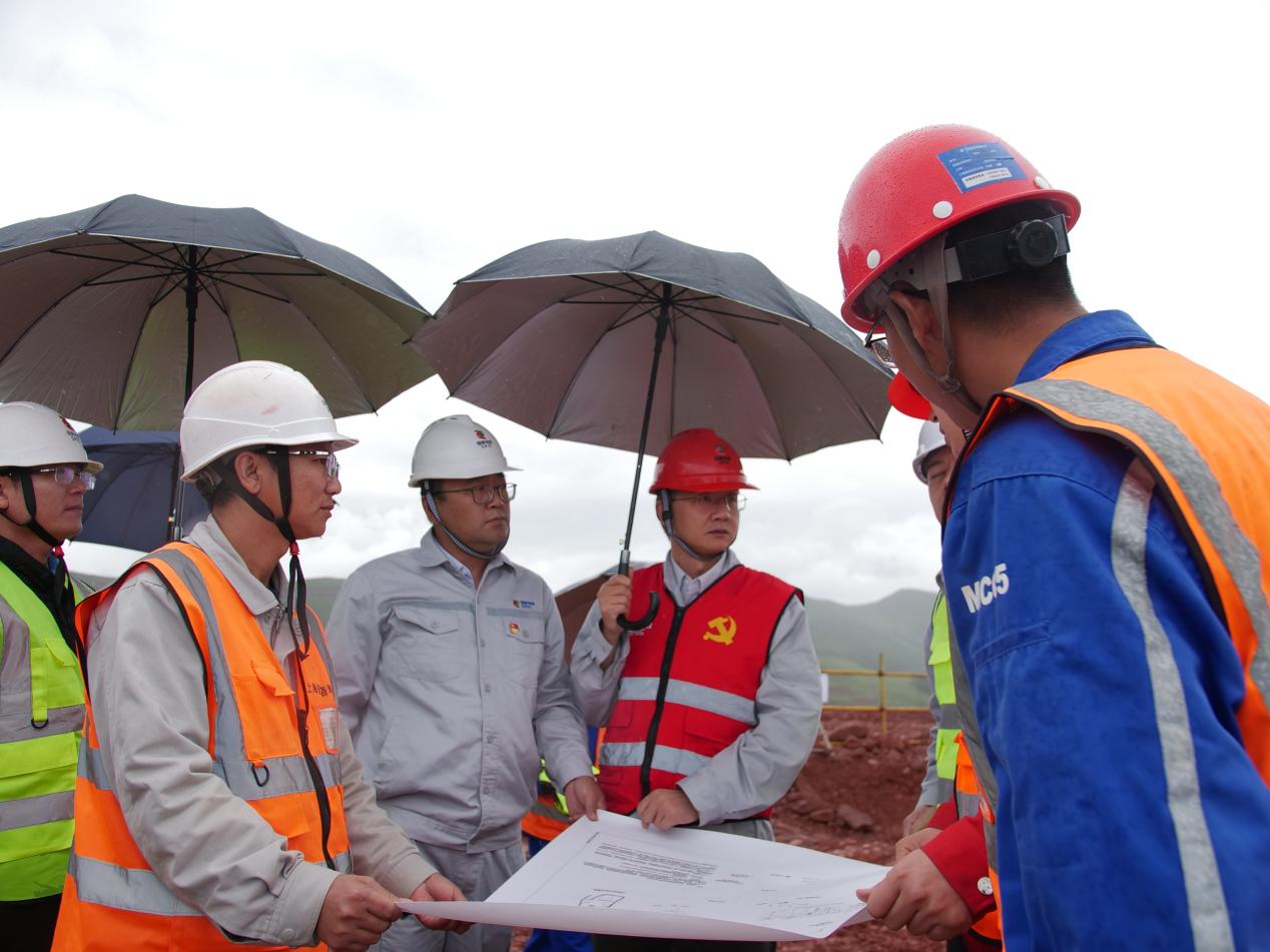 陳西調(diào)研四川公司、西南能源研究院