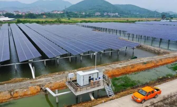 國網(wǎng)福州供電公司義務(wù)巡查設(shè)備 確?!皾O光一體”正常運行