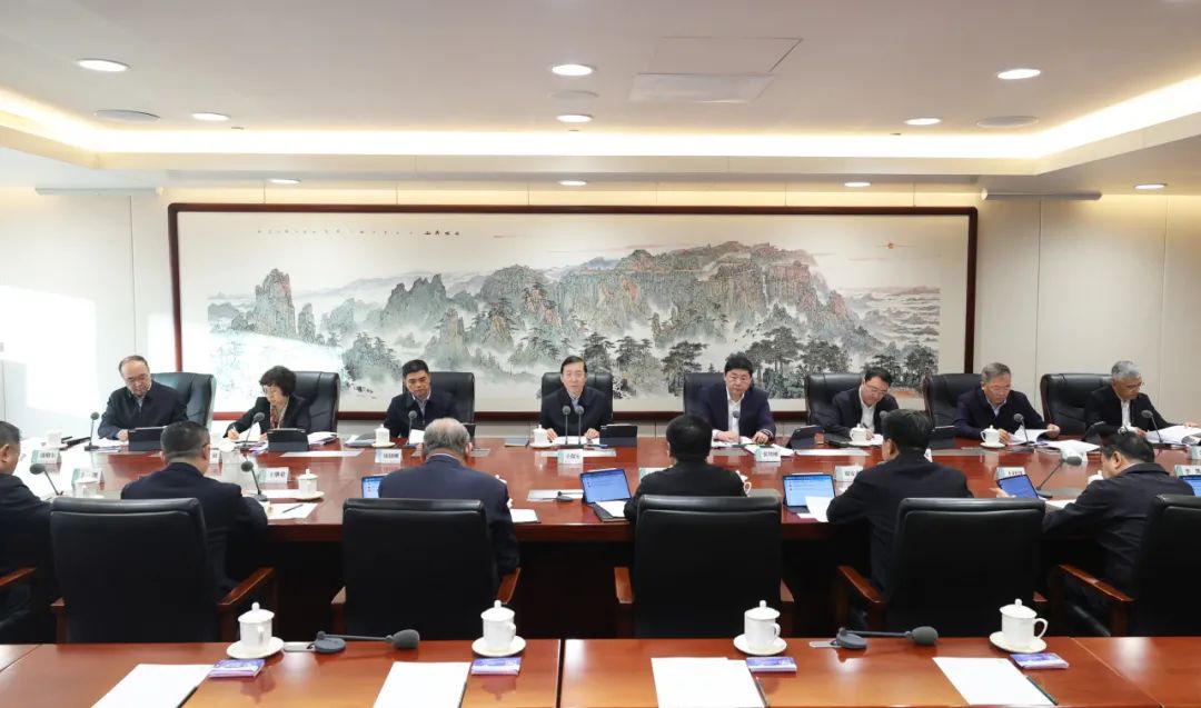國家電網(wǎng)公司領導班子和專職助理、總師、副總師2024年調研座談會召開