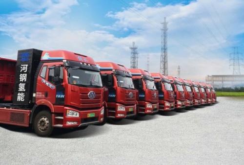 河鋼首座商業(yè)化氫油綜合站投入試運(yùn)營(yíng)近日，河鋼工業(yè)技術(shù)建設(shè)的河鋼首座商業(yè)化氫油綜合站正式投入試運(yùn)營(yíng)。新投入運(yùn)營(yíng)的商業(yè)化氫油綜合站采用35MPa加氫工藝，擁有1000kg/d的加氫能力。  這是河鋼工業(yè)技