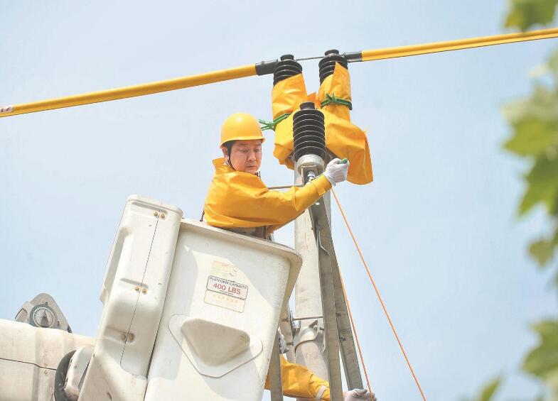 【國網(wǎng)楷?！繌堃悖簬щ娮鳂I(yè)先鋒 技術(shù)創(chuàng)新尖兵