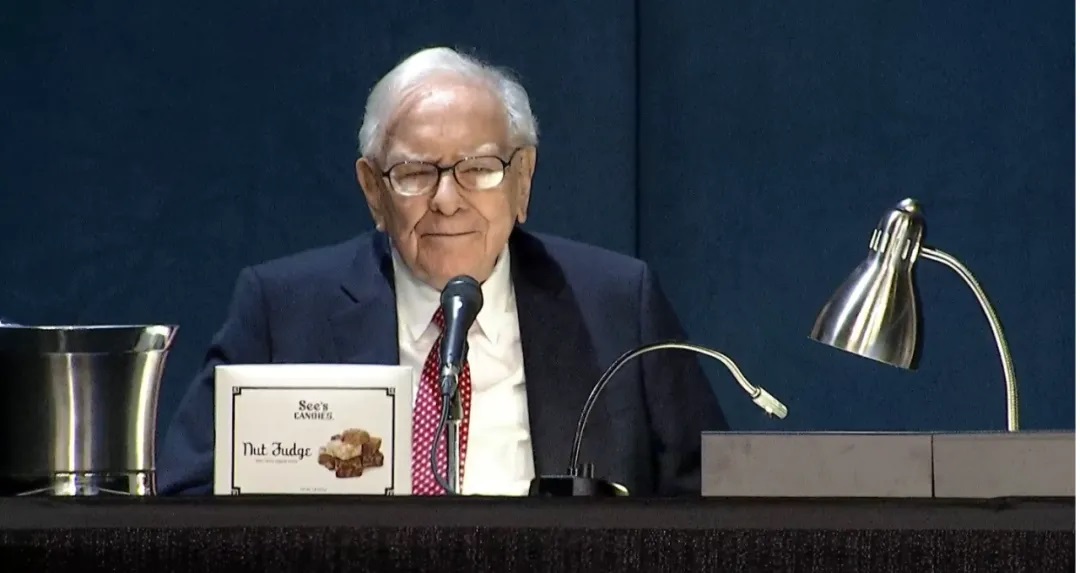 巴菲特:現(xiàn)在要考慮的問(wèn)題是儲(chǔ)能