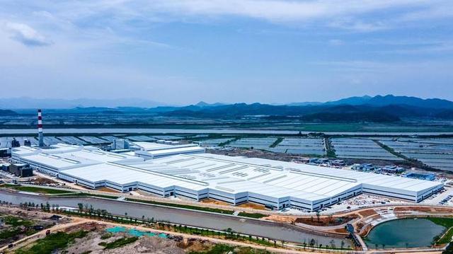 儲(chǔ)能“狂飆”，浙江這個(gè)小縣憑什么在萬(wàn)億賽道里翻盤(pán)?