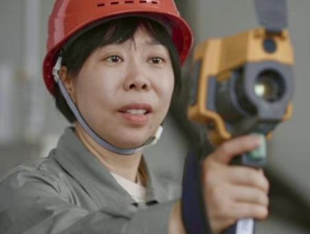大國(guó)工匠廖麗萍:守護(hù)光明的“蒲公英”