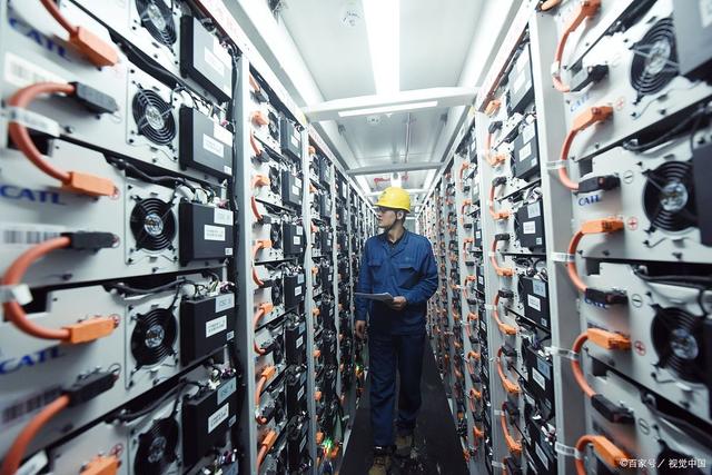 匯玨集團的工業(yè)和商業(yè)儲能系統(tǒng):能源領(lǐng)域的新興力量匯玨