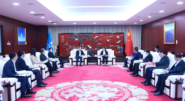 華電集團(tuán)副總經(jīng)理李旭紅會(huì)見中國(guó)出口信用保險(xiǎn)公司黨委委員、副總經(jīng)理張輝