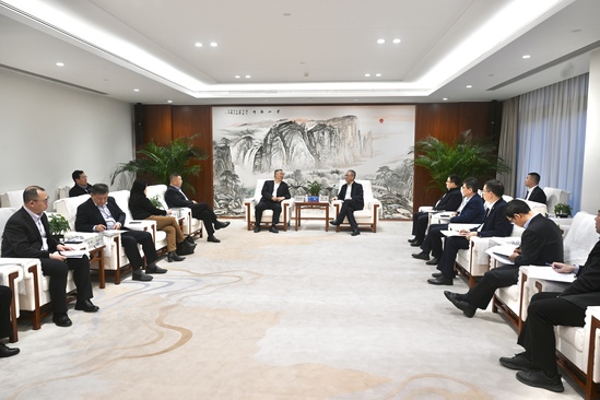 中國電建黨委副書記、總經(jīng)理王斌與中國機電商會黨委書記、會長張鈺晶舉行會談