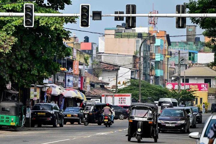 猴子闖發(fā)電站，斯里蘭卡全國停電