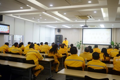 華潤(rùn)南京公司檢修公司黨支部開(kāi)展黨員大會(huì)、支委會(huì)以及3月份主題黨日活動(dòng)